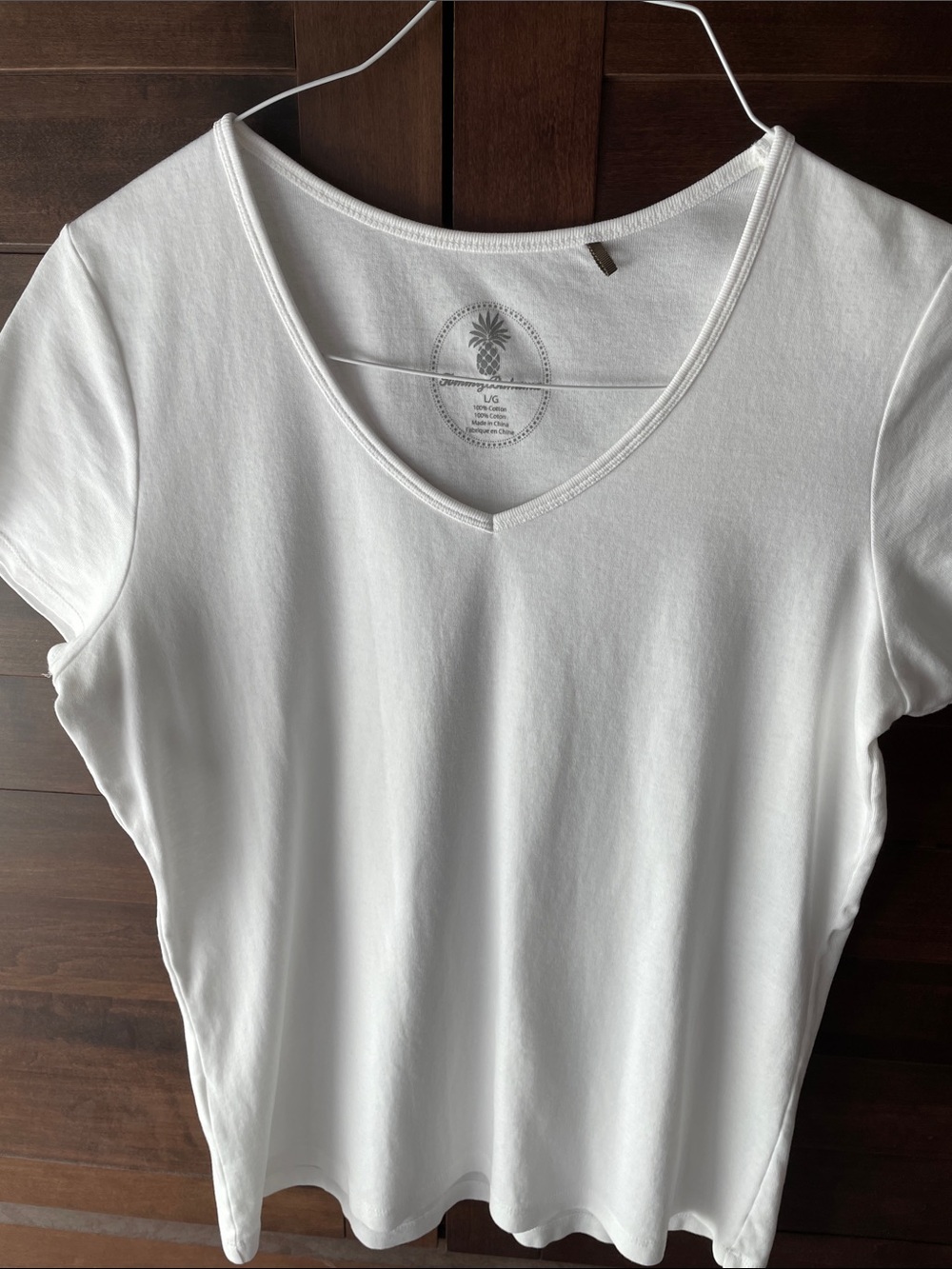 Women's Tommy Bahama Indio V- neck Tee T-Shirt White NWOT size Large